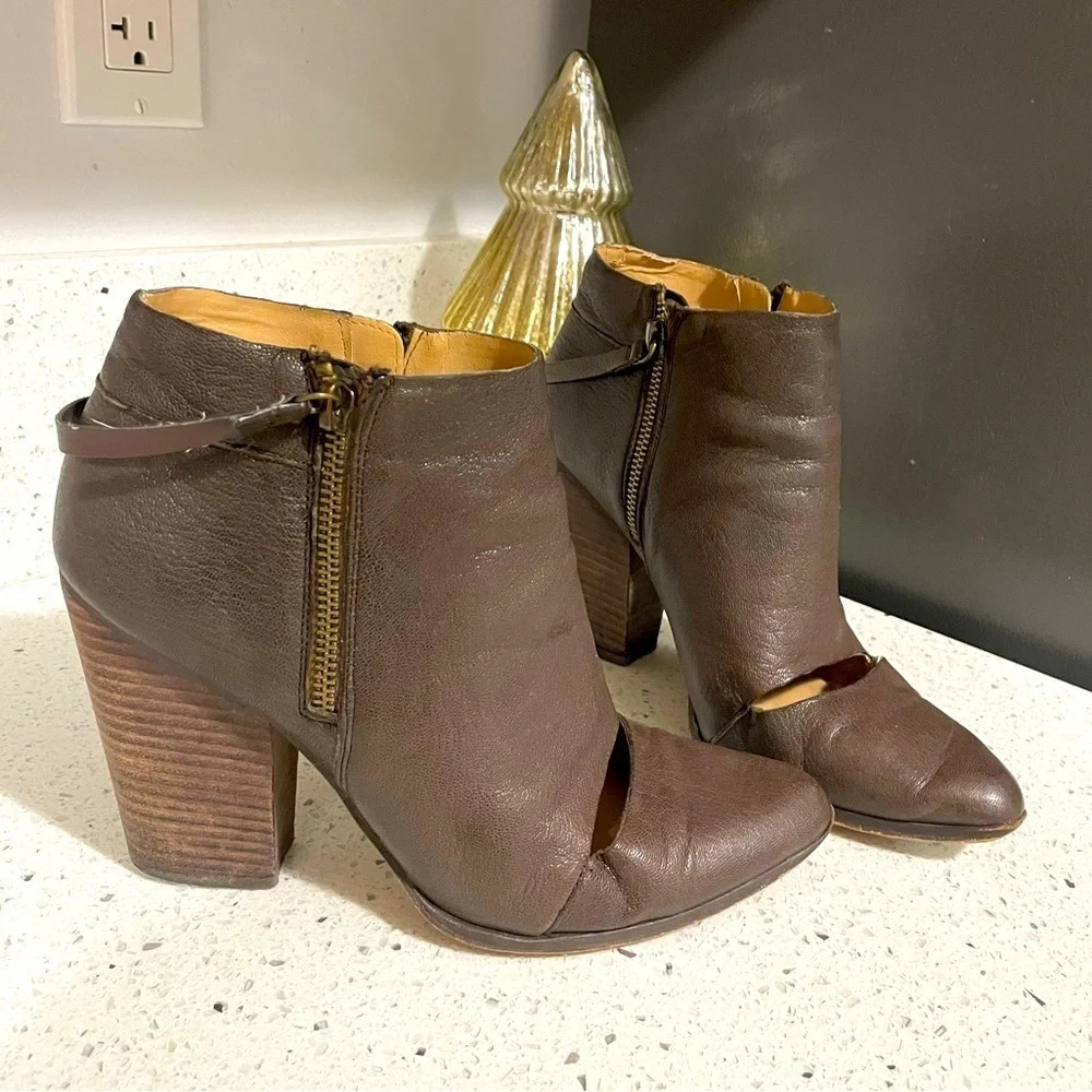 Joe's Jean Abby Cutout Brown Leather Stacked Heel Booties​​